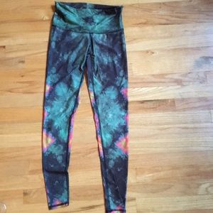 Teeki feather leggings